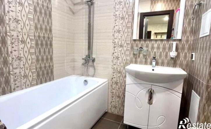 3-комн квартира Саранск, улица Сураева-Королёва, 4